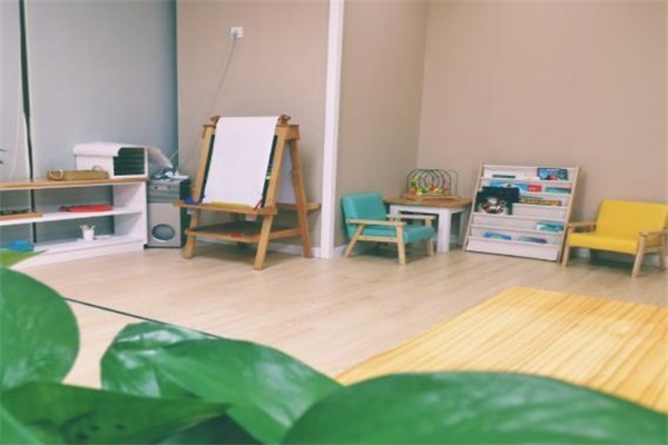 億禾林国际早教